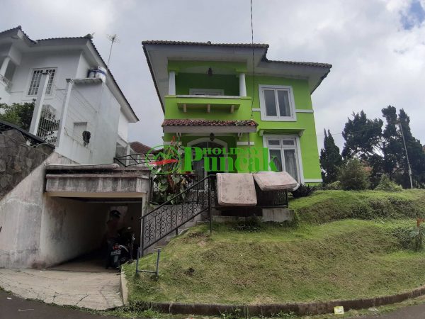 villa tangga hijau