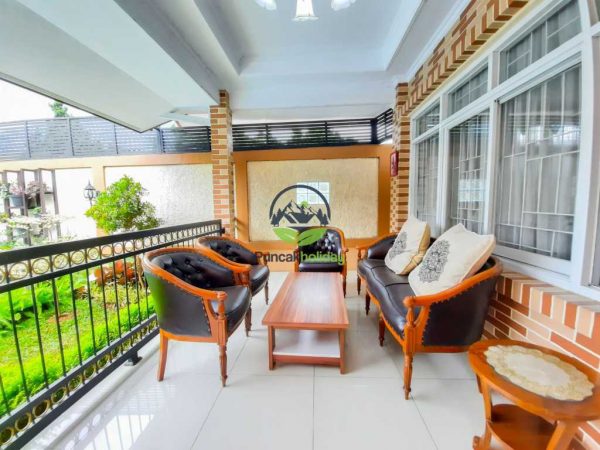 villa 101 cisarua