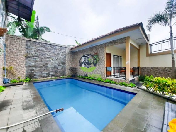 villa 303 cisarua