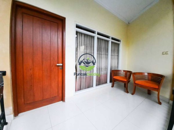 villa 303 cisarua