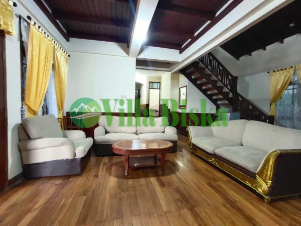 villa green aple tipe kayu cipanas