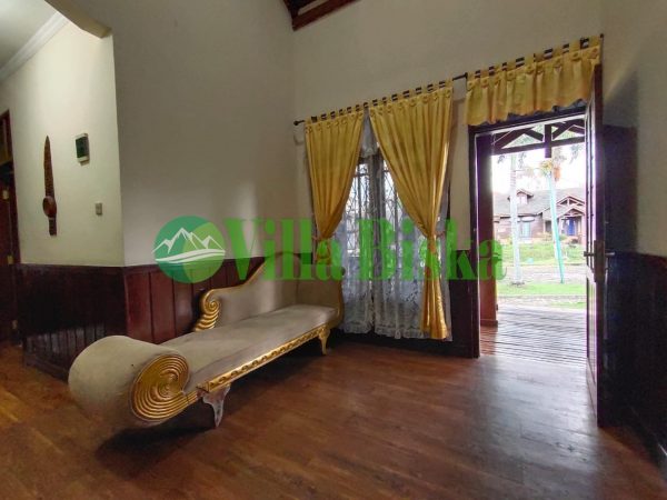 villa green aple tipe kayu cipanas