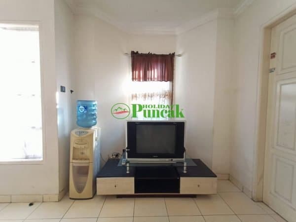 villa green aple tipe eropa cipanas