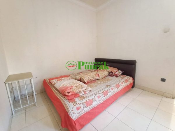 villa green aple tipe eropa cipanas