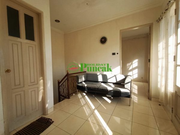 villa green aple tipe eropa cipanas