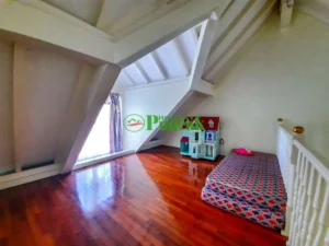 kamar tambahan villa eropa 17