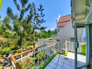 balkon villa eropa 17
