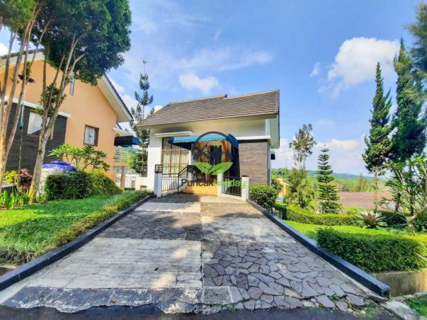 villa puncak kota bunga