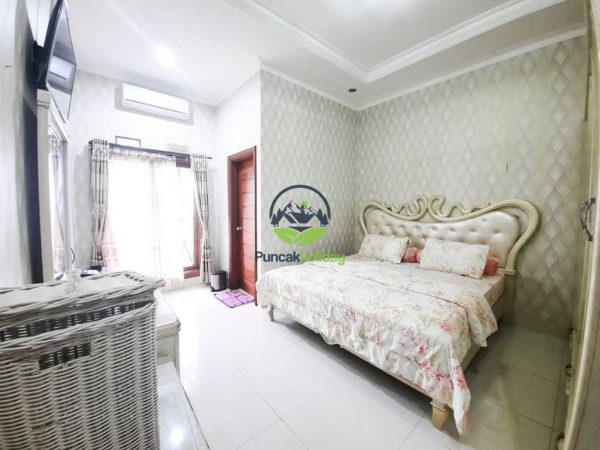 villa faher cisarua