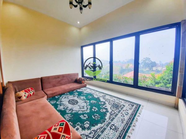 villa faugi puncak
