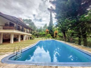 Villa 36 TSI cisarua dekat Taman Safari