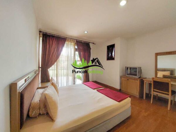 villa pendi bukit danau