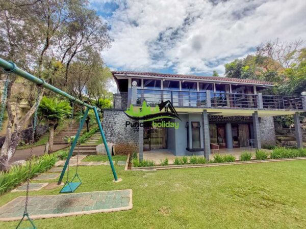 villa pendi bukit danau