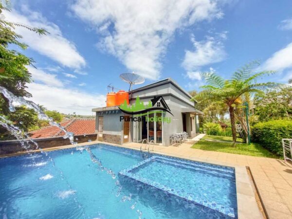 villa pendi bukit danau