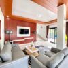 ruang tamu villa vinesa