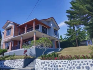 villa keena megamendung