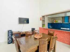 Meja Makan Villa Resti 4