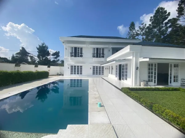 tampak depan villa coolibah 87