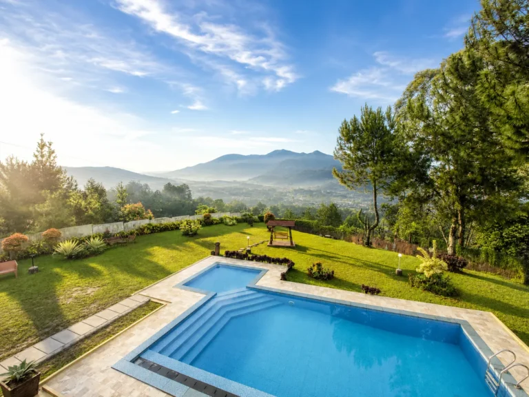villa dekat kebun raya cibodas Itinerary Puncak 2 Hari 1 Malam – Versi Warga Lokal Cipanas