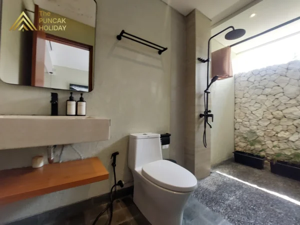 Bathroom Villa Shaki Puncak