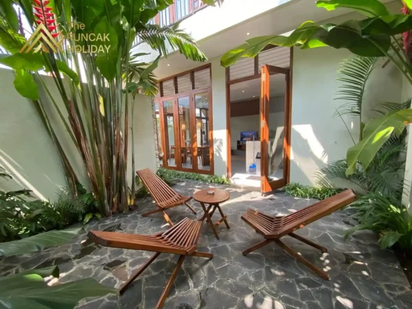 Outdoor child area Villa Shaki Puncak