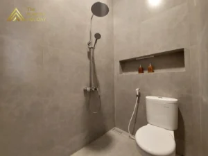 kamar mandi villa flower