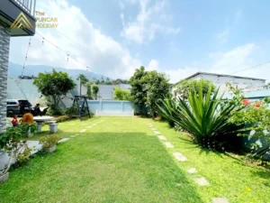 Villa dekat curug ciburial