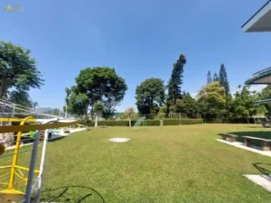 Lapangan dan area bermain Villa GH puncak resort