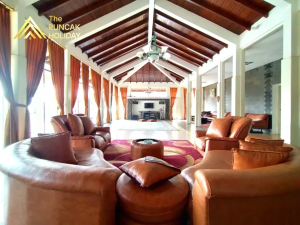 aula Villa 13 Bukit Danau