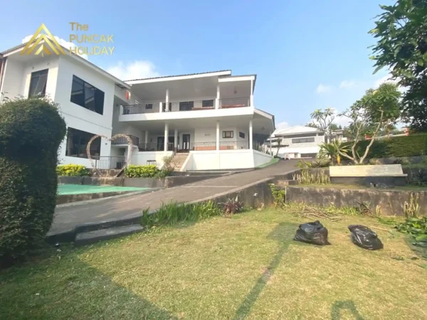 villa dara tampak depan villa
