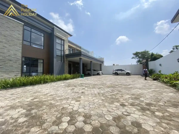 villa jenifer teras depan villa jenifer