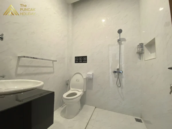villa jenifer kamar mandi villa jenifer