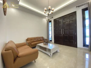 ruang tamu villa jenifer