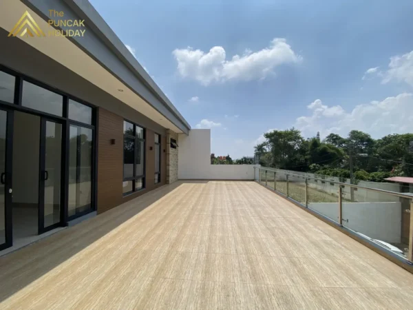 villa jenifer balkon dari lantai 2