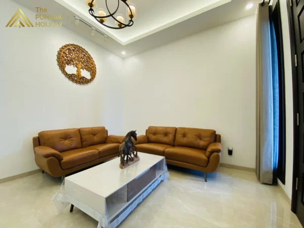 villa jenifer ruang tamu tengah