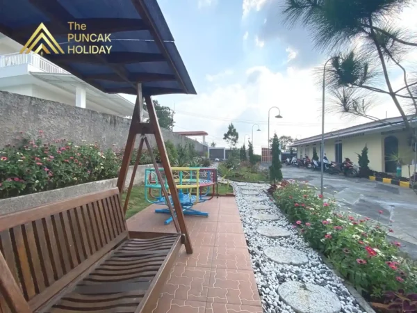 villa kapal playground area