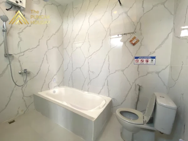 villa kapal bathub