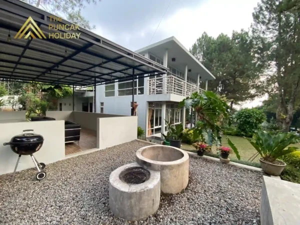 Villa Waterboom puncak tempat api unggun