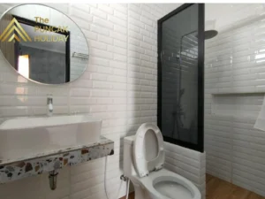 kamar mandi villa taman ria