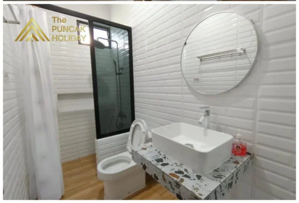 kamar mandi 2 villa taman ria